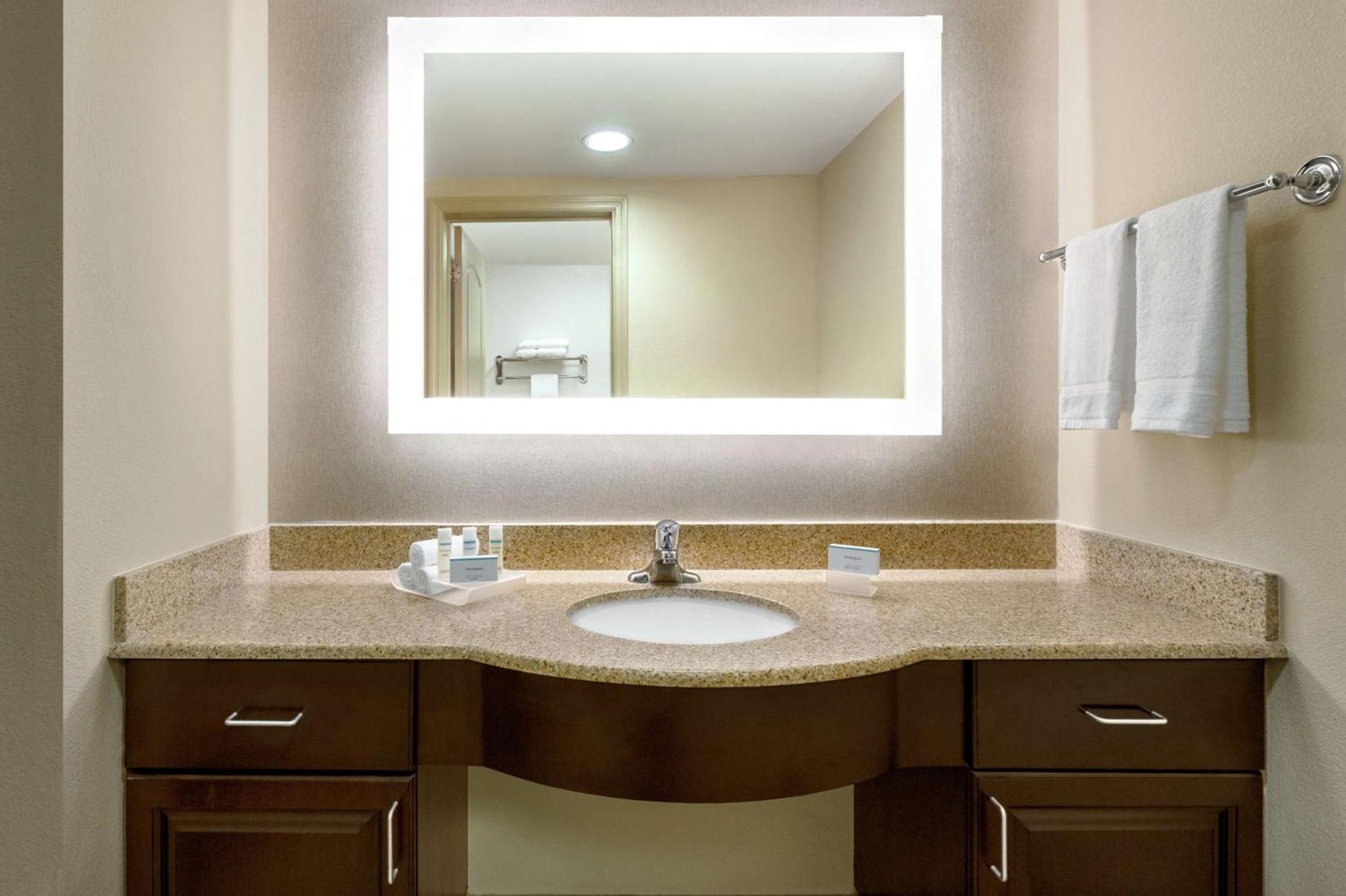 Homewood Suites By Hilton Macon-North Екстериор снимка
